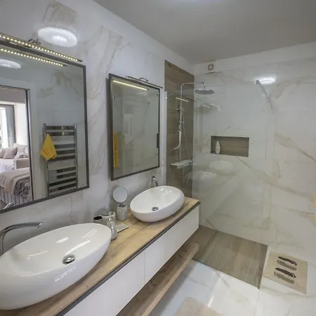 Ferienhaus Fur 5 Personen Und 1 Kind In Mali Losinj, Kvarner Bucht Losinj 말리로시니