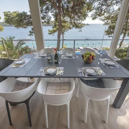 Ferienhaus Fur 5 Personen Und 1 Kind In Mali Losinj, Kvarner Bucht Losinj 펜션 말리로시니
